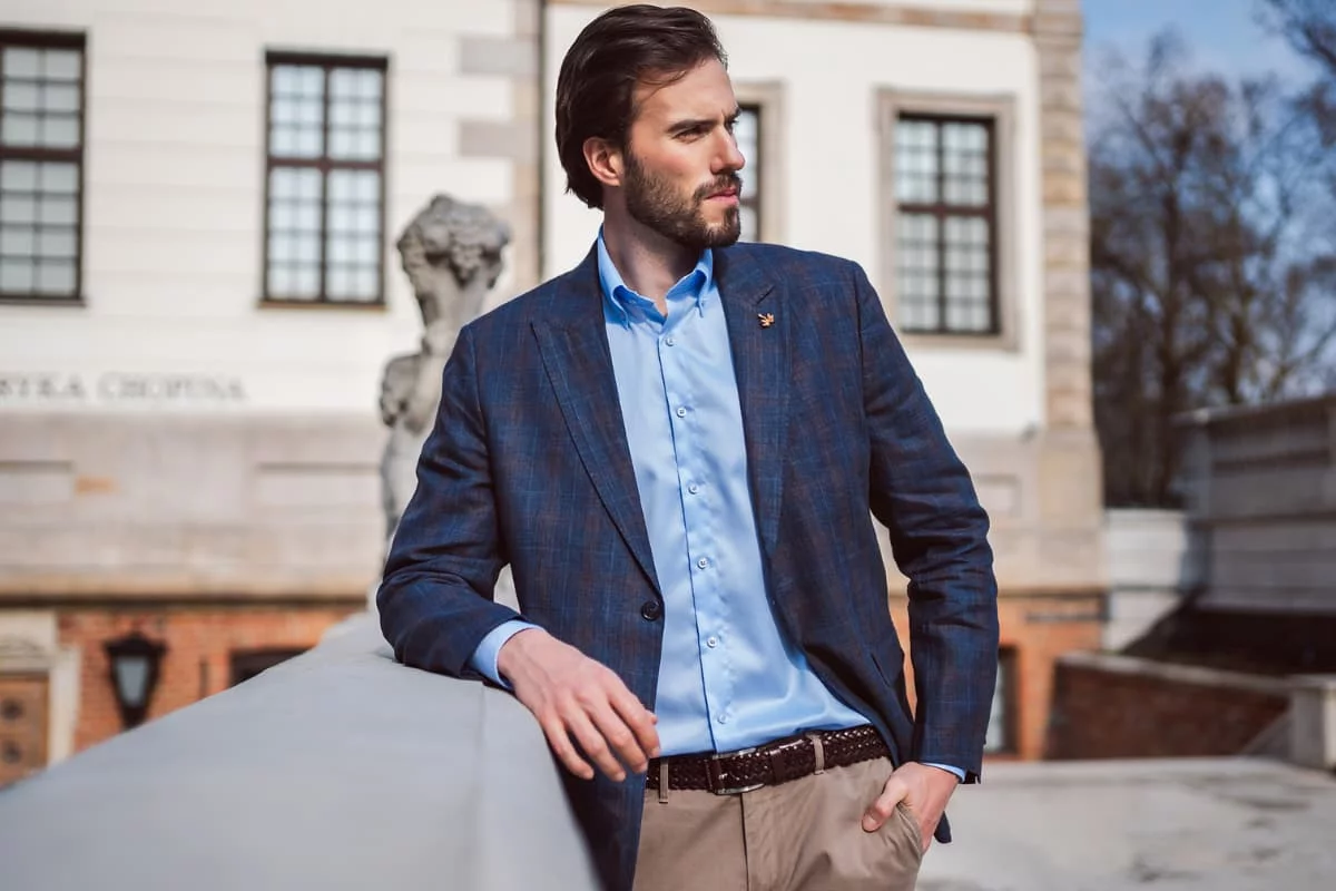 Business casual męski – 5 podstawowych elementów garderoby, które musisz mieć!