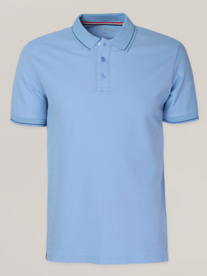 Błękitna koszulka polo