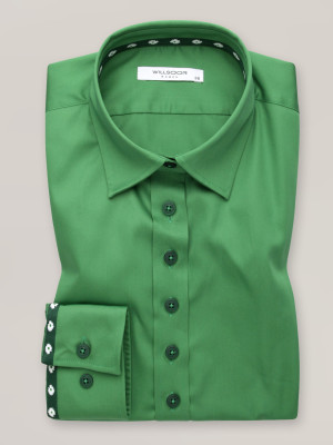 Klasyczna zielona bluzka z kontrastami