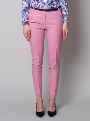 Różowe klasyczne spodnie garniturowe