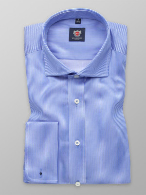 Niebieska taliowana koszula na spinki