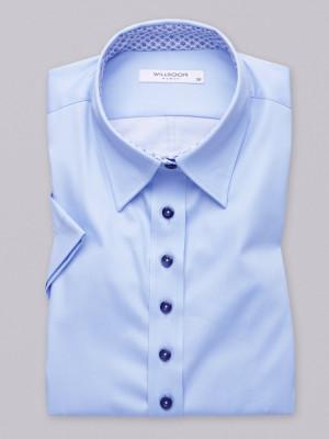 Błękitna bluzka z krótkim rękawem