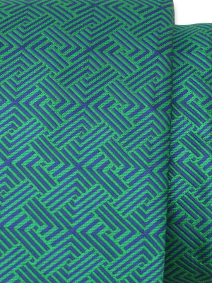 Krawat w granatowo-zielony wzór