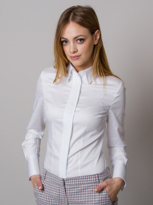 Biała bluzka typu long size z plisowaniem