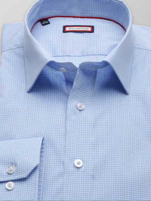 Błękitna taliowana koszula w białą kratkę