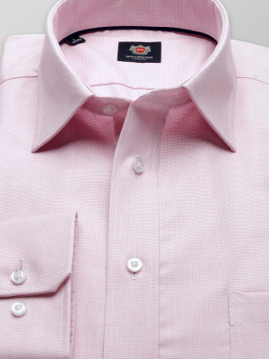 Różowa taliowana koszula w drobny wzór
