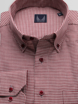 Klasyczna koszula w czerwono-białą kurzą stopkę