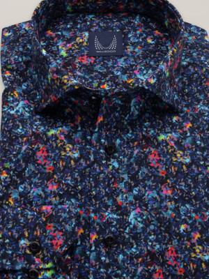 Granatowa klasyczna koszula w kolorowe wzory