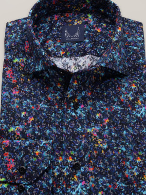 Granatowa taliowana koszula w kolorowe wzory