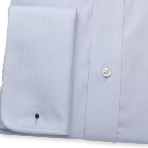 Klasyczna jasnobłękitna koszula na spinki