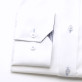 Klasyczna biała koszula z kontrastami