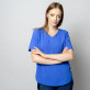 Modrakowa bluzka oversize z krótkim rękawem
