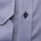 Niebieska taliowana koszula w mikrowzór 