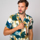Beżowa koszula typu hawajka w kolorowe maziaje