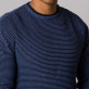 Granatowy sweter prążkowany