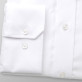 Biała taliowana koszula o gładkiej fakturze
