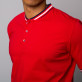 Czerwona koszulka polo z kontrastową stójką