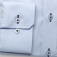 Jasnobłękitna taliowana koszula z kontrastami