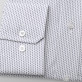 Biała taliowana koszula w drobne kwadraty