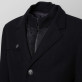 Czarny płaszcz jednorzędowy