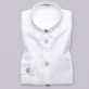 Biała bluzka z dużymi kolorowymi guzikami