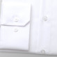 Biała taliowana koszula z kontrastami w kwiaty