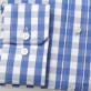 Klasyczna koszula w niebiesko-białą kratkę 