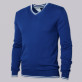 Niebieski sweter z białymi kontrastami