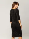 Elegancka czarna sukienka