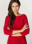 Elegancka czerwona sukienka