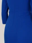 Elegancka niebieska sukienka
