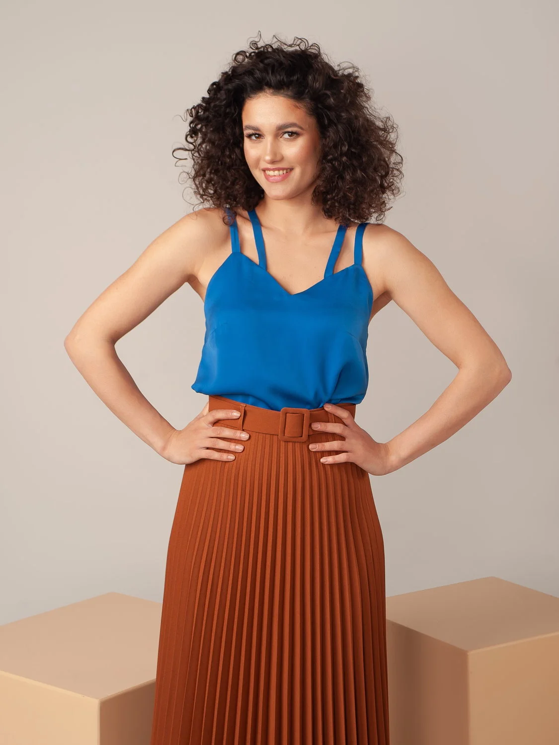 Elegancki top na ramiączkach