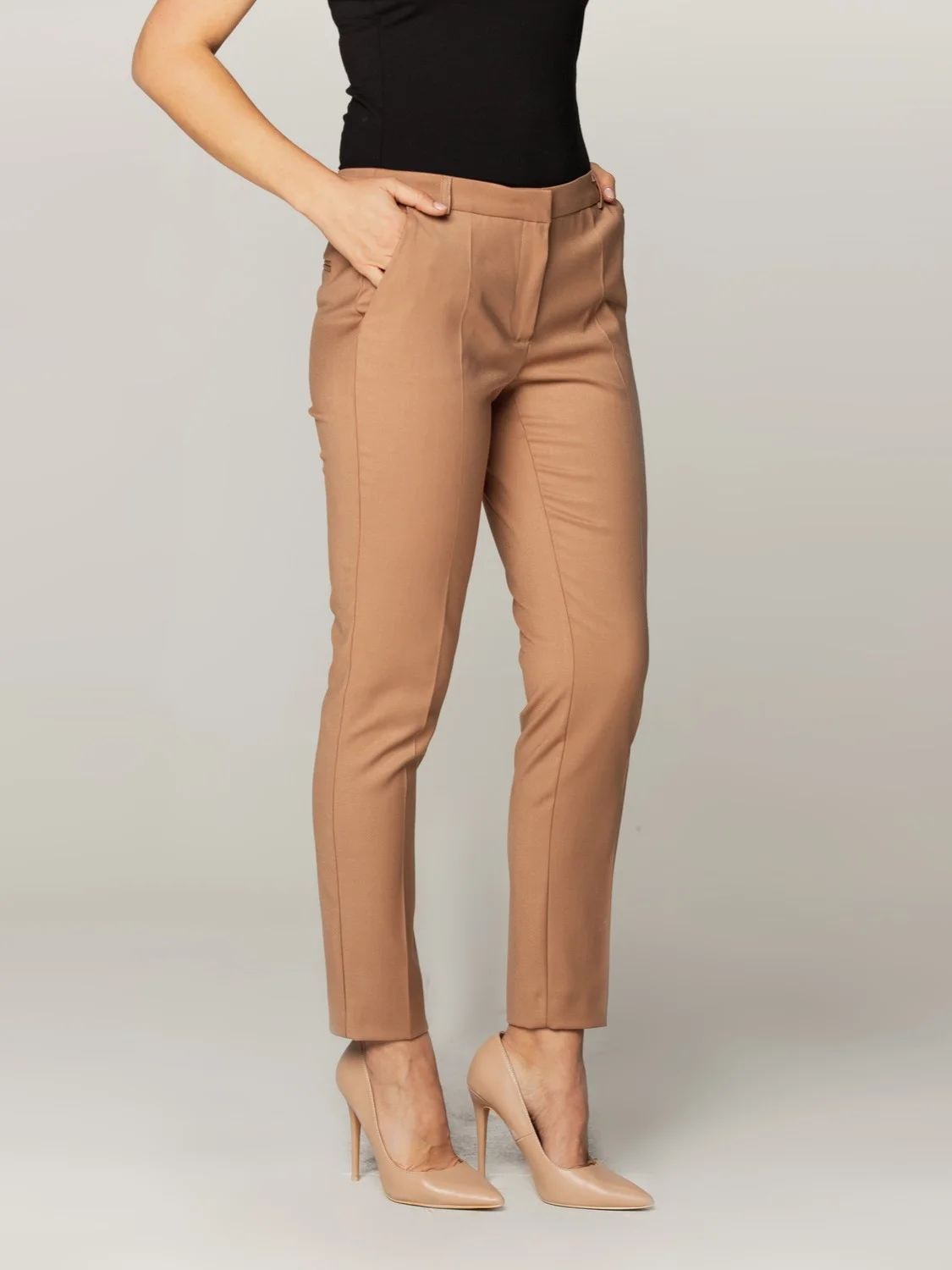 Camelowe spodnie garniturowe