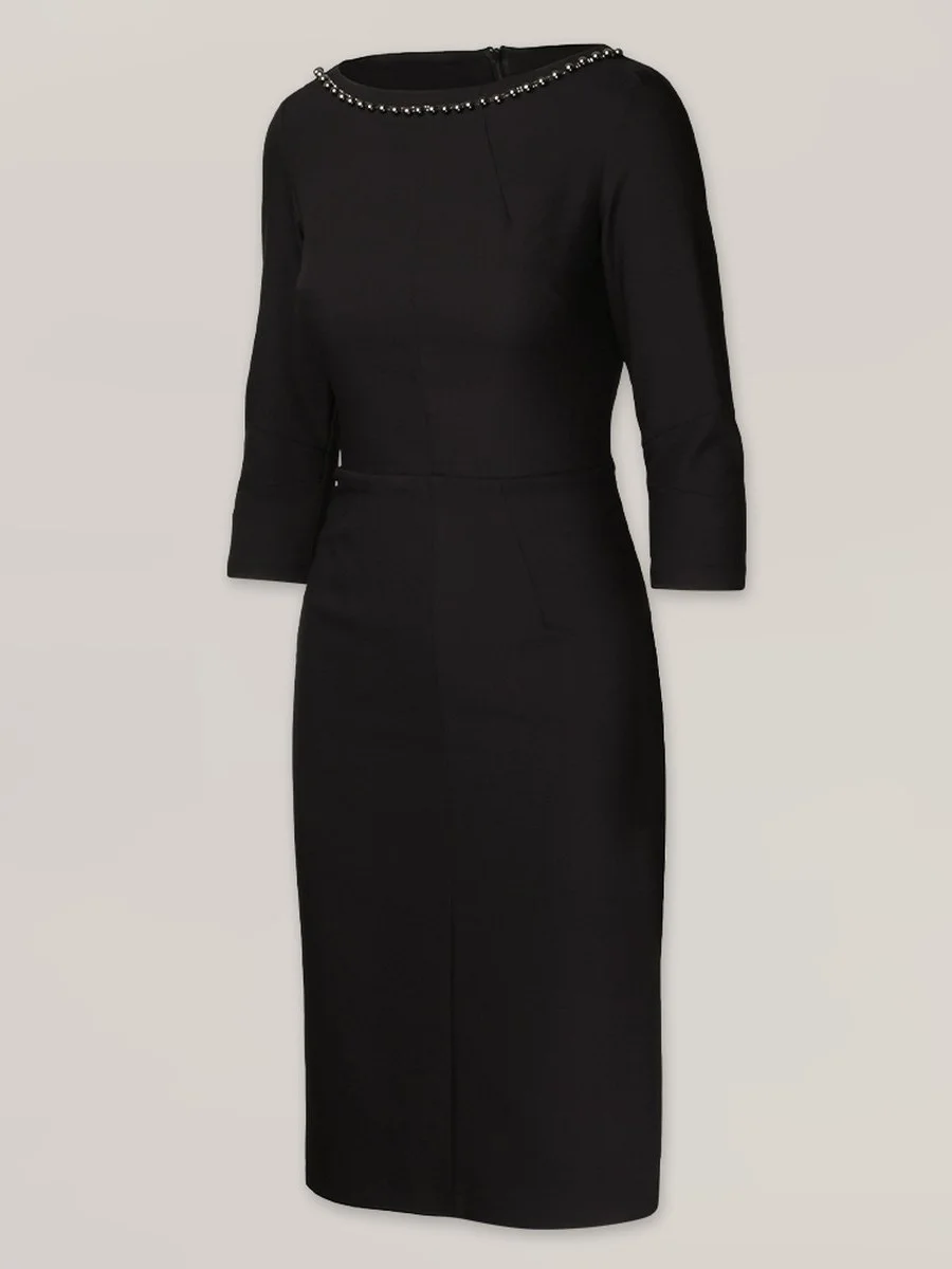 Elegancka czarna sukienka