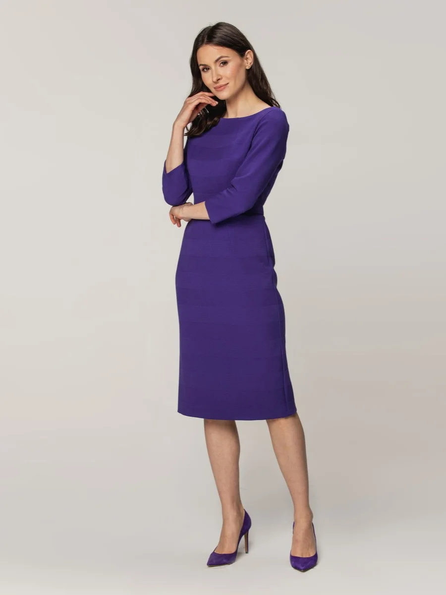 Elegancka fioletowa sukienka