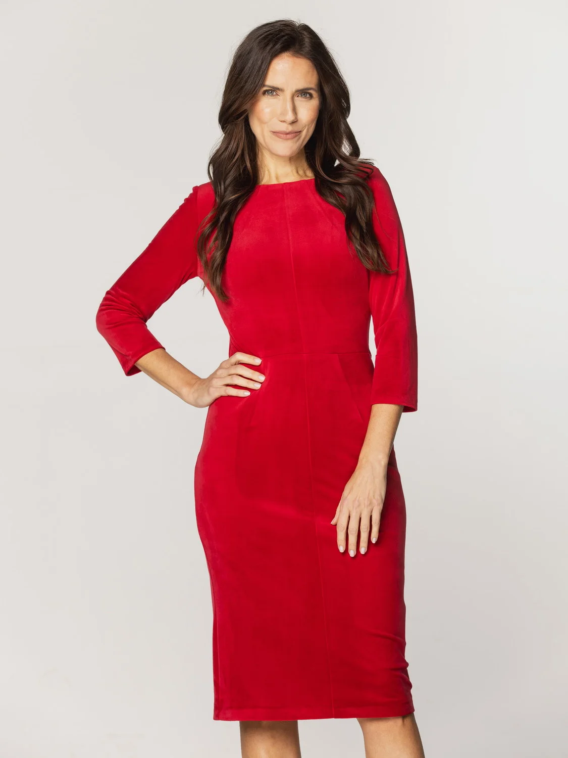 Elegancka czerwona sukienka