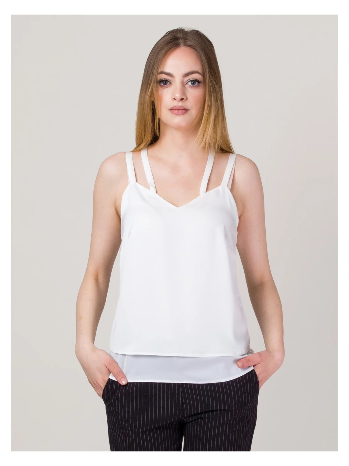 Elegancki top na ramiączkach