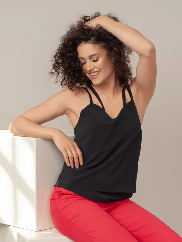 Elegancki top na ramiączkach