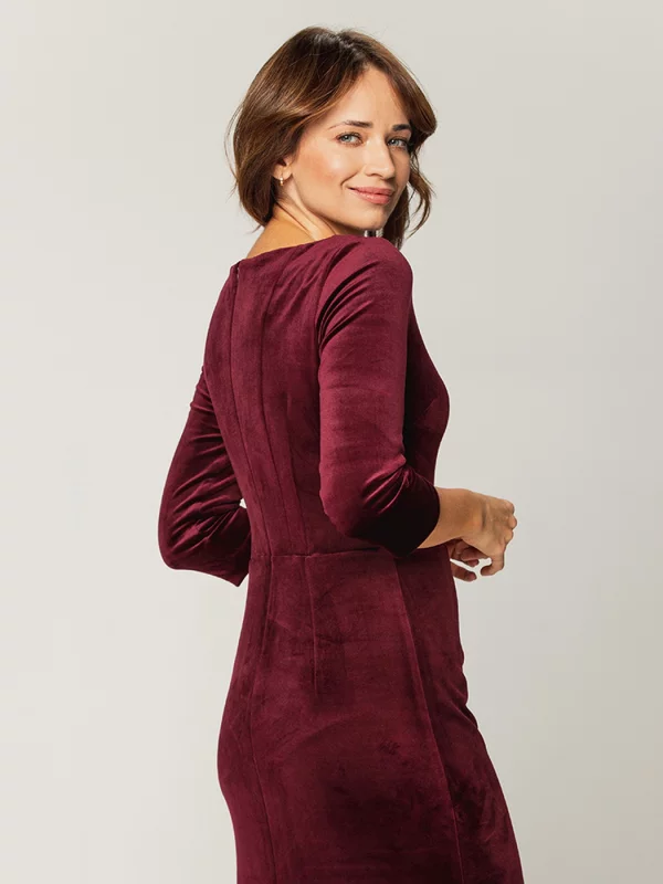 Elegancka bordowa sukienka