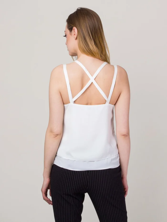 Elegancki top na ramiączkach