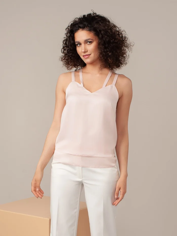 Elegancki top na ramiączkach