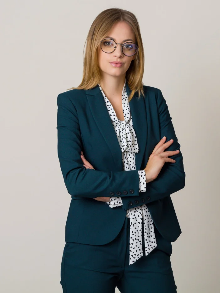Zielona marynarka damska