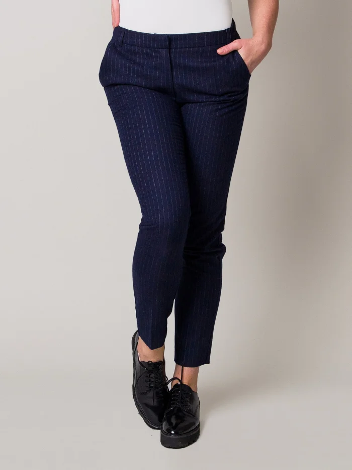 Granatowe spodnie garniturowe