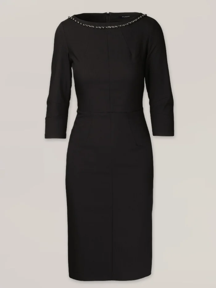 Elegancka czarna sukienka