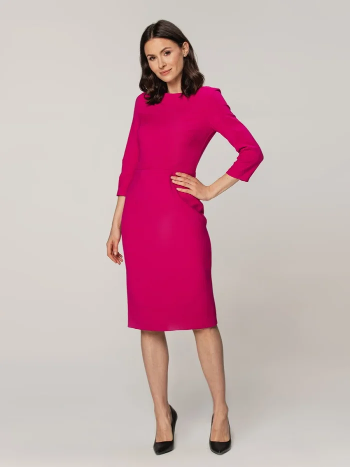 Elegancka fuksjowa sukienka