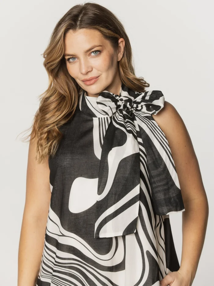 Sukienka letnia z kokardą