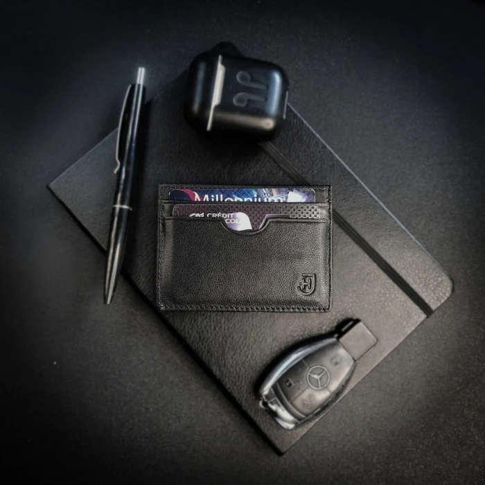 Etui na karty (Card Holder)