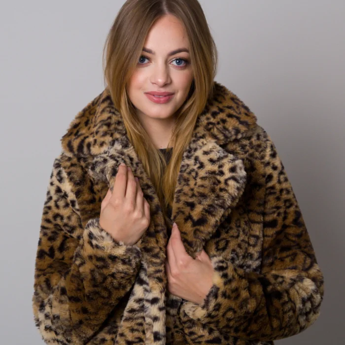 Płaszcz w panterkę Willsoor